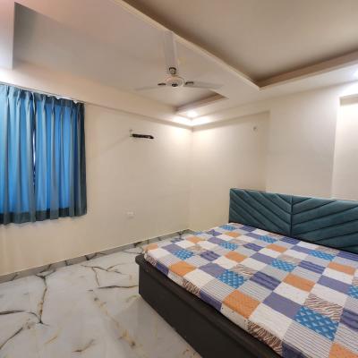 Lucky Heights G+6 - Buy Luxury Apartments Manglam City Kalwar Road Jaipur | LivPro